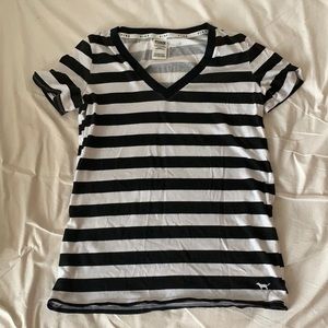 PINK XS black and white stripped sleepwear T-shirt